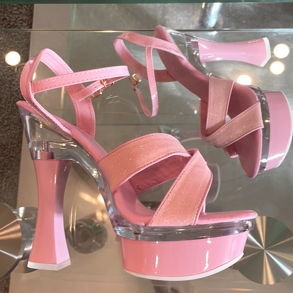NWT Barbie 6” pink princess glass Cinderella slippers platform heels (7.5/88.5)